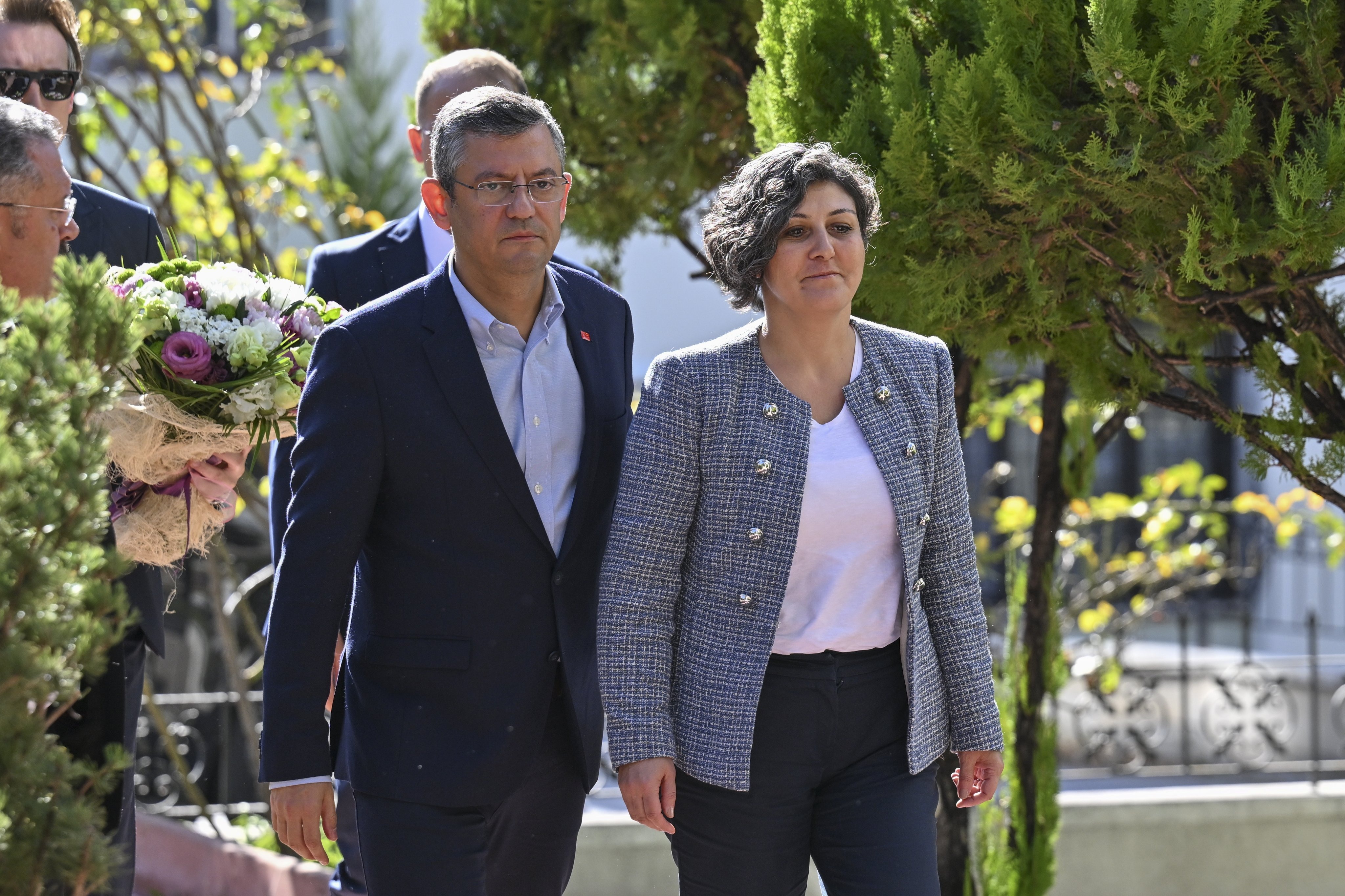 Özgür Özelin Kaç Tane Çocuğu Var 7