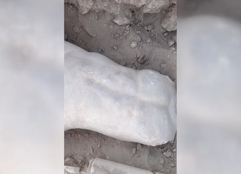 Blaundos Antik Kenti'nde 1800 Yıllık Heykel Bulundu