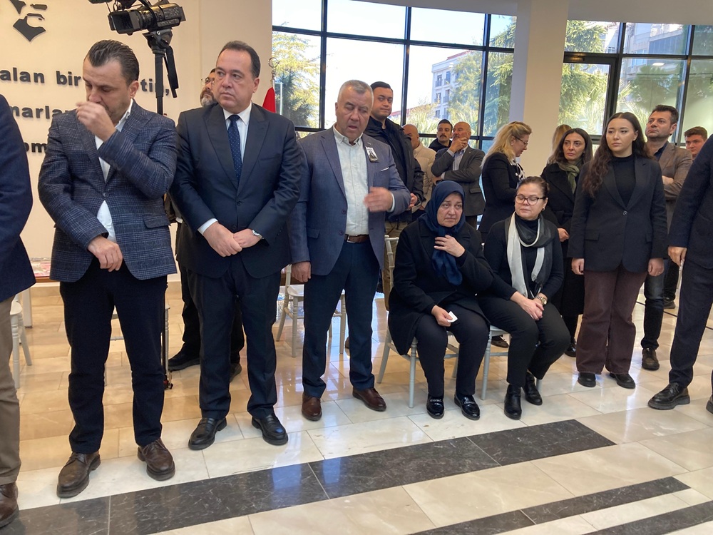 Chp'liler, Durbay Ailesiyle Birlikte Taziyeleri Kabul Ediyor