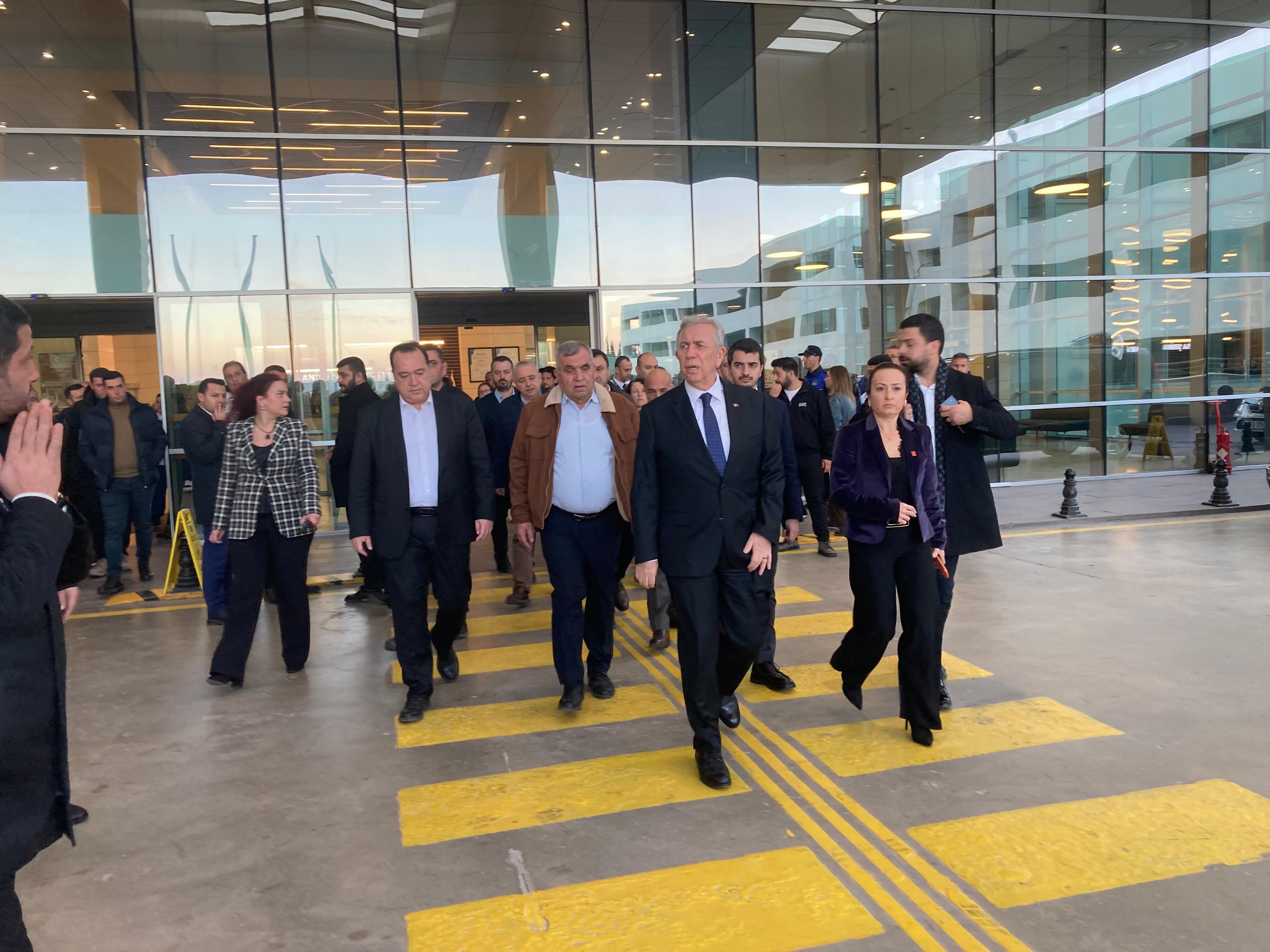 Gülşah Durbay'a Mansur Yavaş’tan Geçmiş Olsun Ziyareti