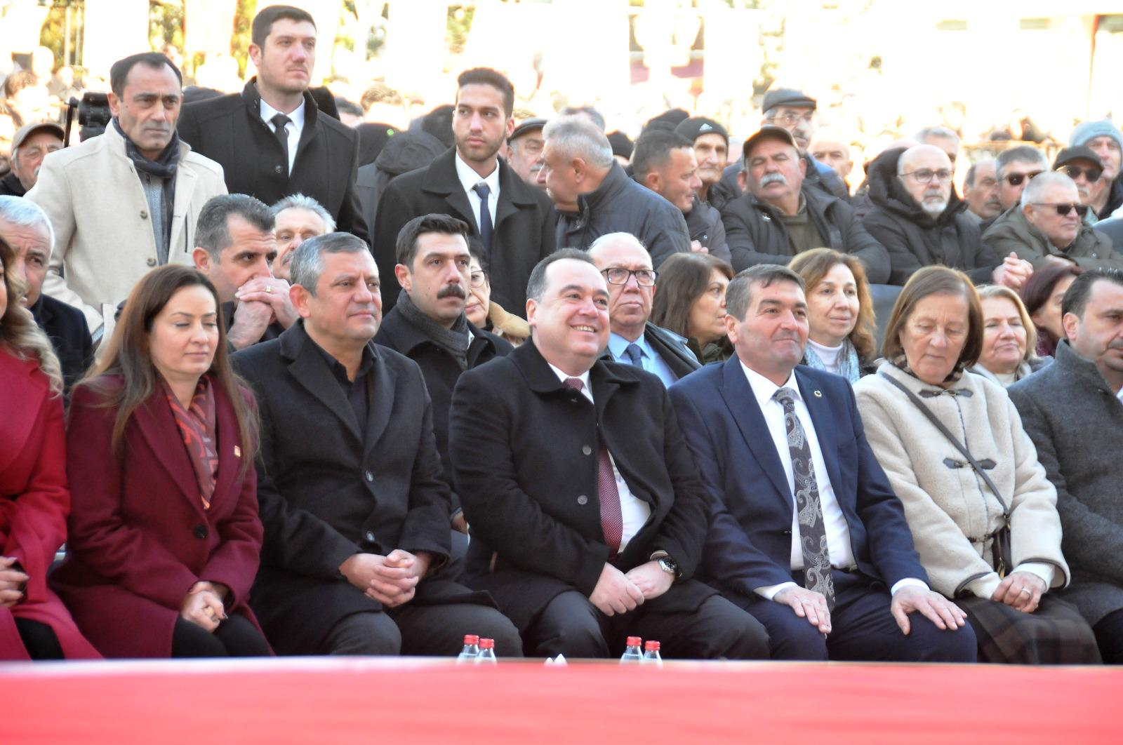 Özgür Özel Manisa'da (2)