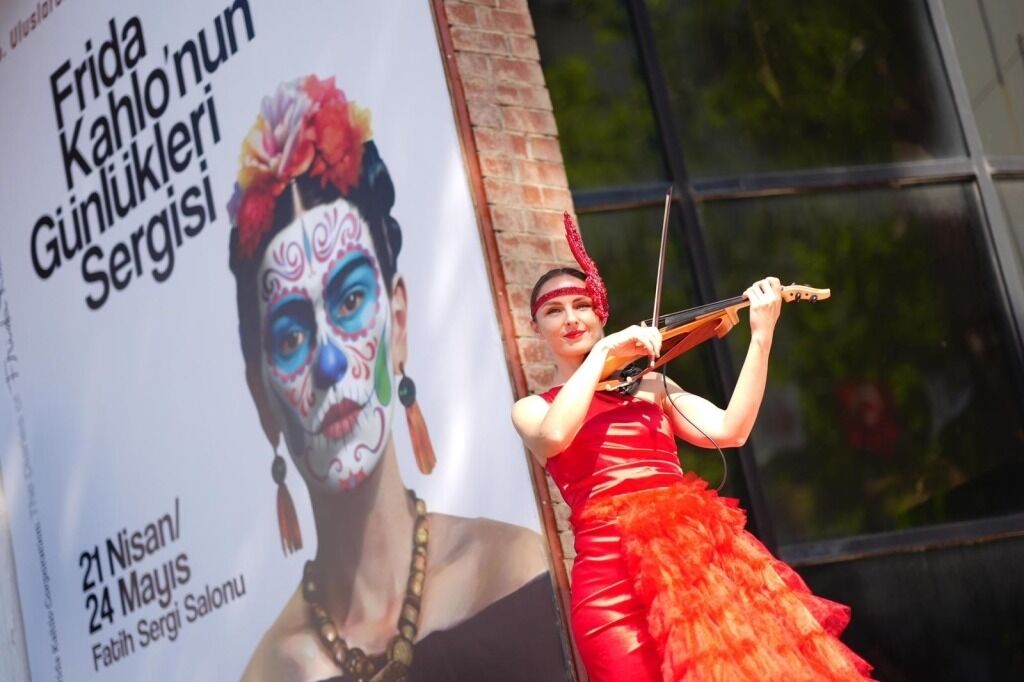 Frida Kahlo Sergisi1