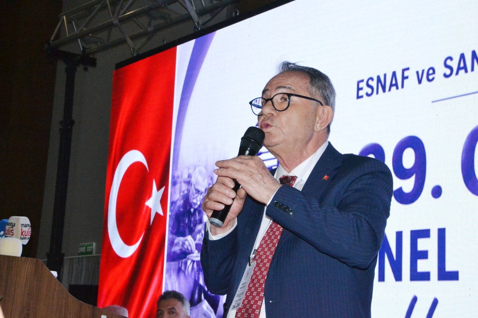 Manisa Mesob’ta Bıçak Sırtı Seçimin Galibi 36 Yıllık Başkan Geriter Oldu